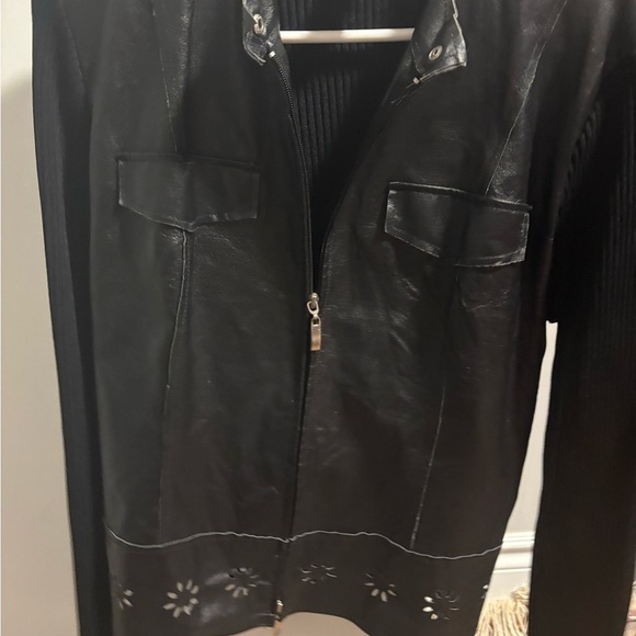 Katherine Barclay Black Leather Jacket with Faux Fur Collar - Picture 3 of 12